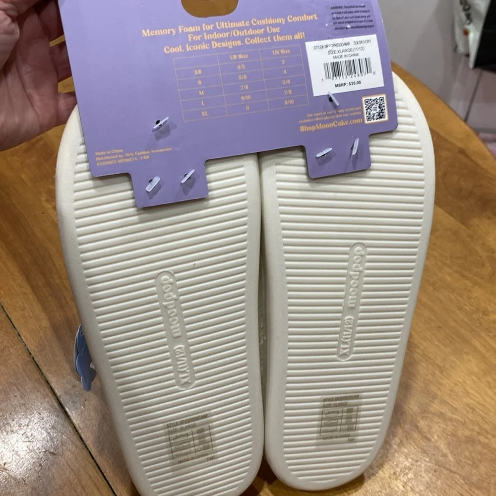 COPY - NWT. Moodpops, ladies size S (5/6), slippers. - Picture 7 of 11